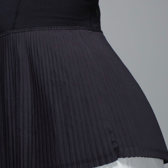 Lululemon NWOT City Tank (8) - Picture 15 of 16